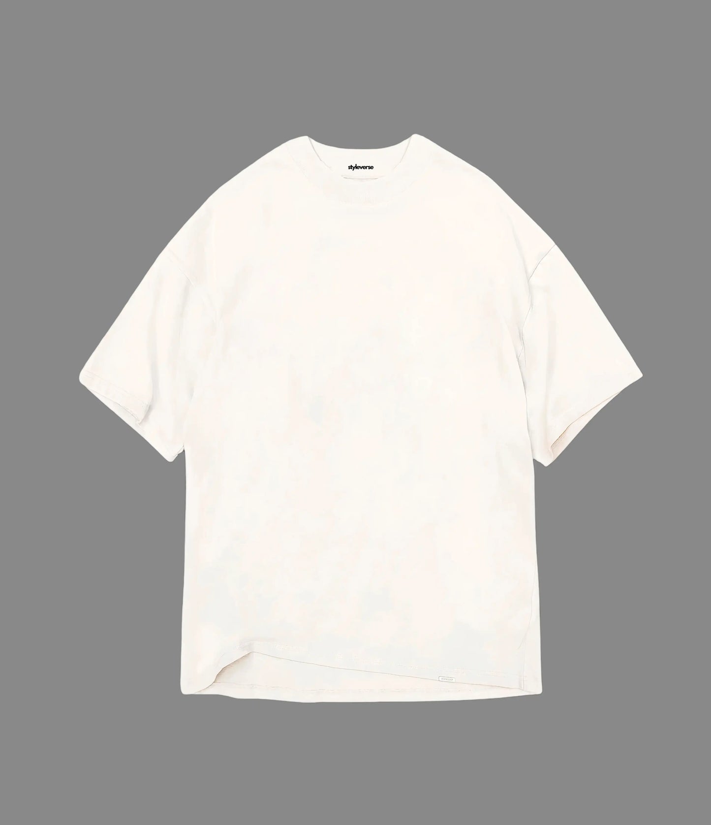 LIVE IN THE MOMENT OVERSIZED T-SHIRT